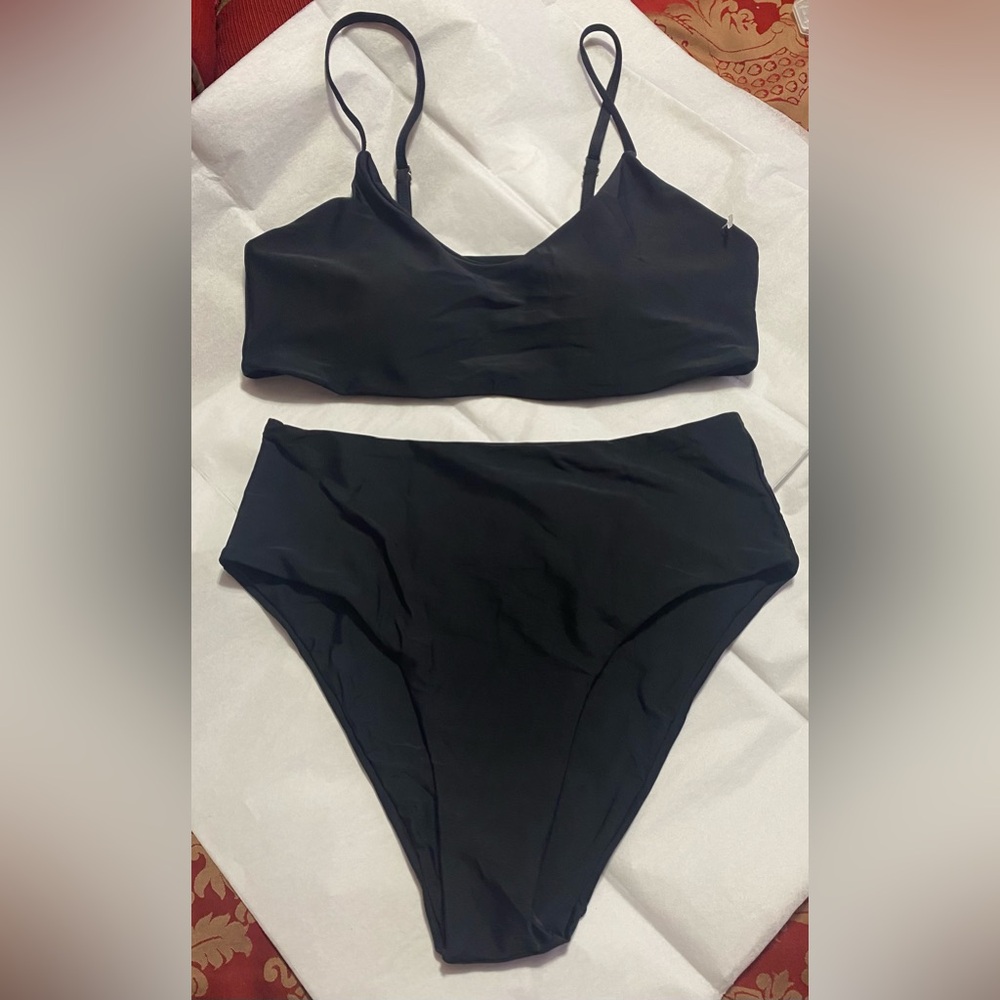 Blooming Jelly two piece bikini swimsuit; size: large New without tags
